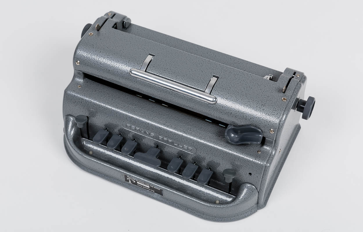 Machine braille Perkins standard